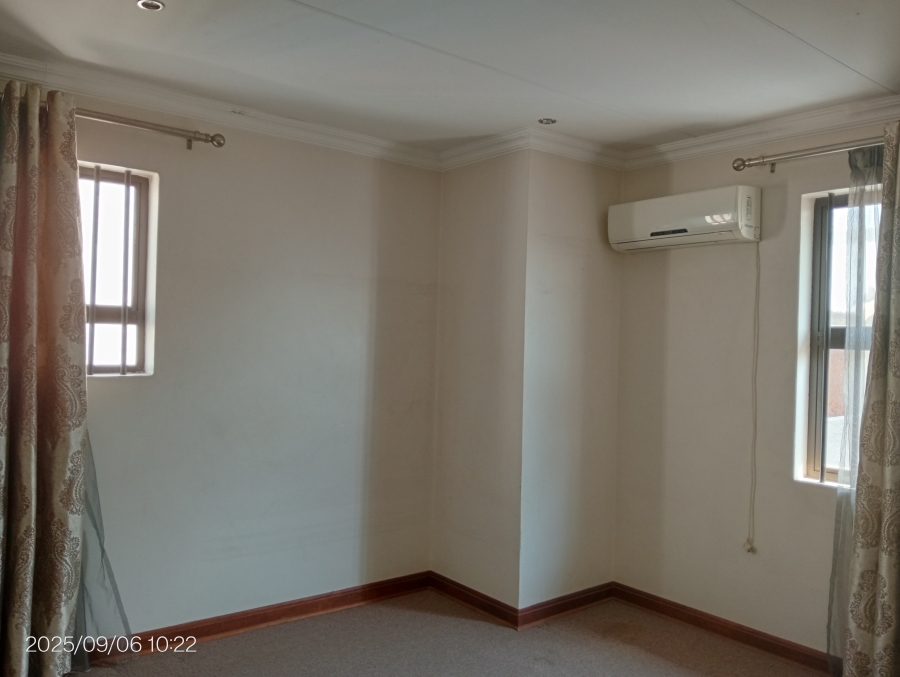 To Let 4 Bedroom Property for Rent in Cashan North West